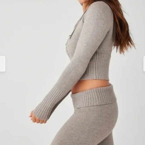 2 pc Set Frankies Bikinis Aimee Fleur Sweater Hoodie and Knit Pants Set - Picture 2 of 13